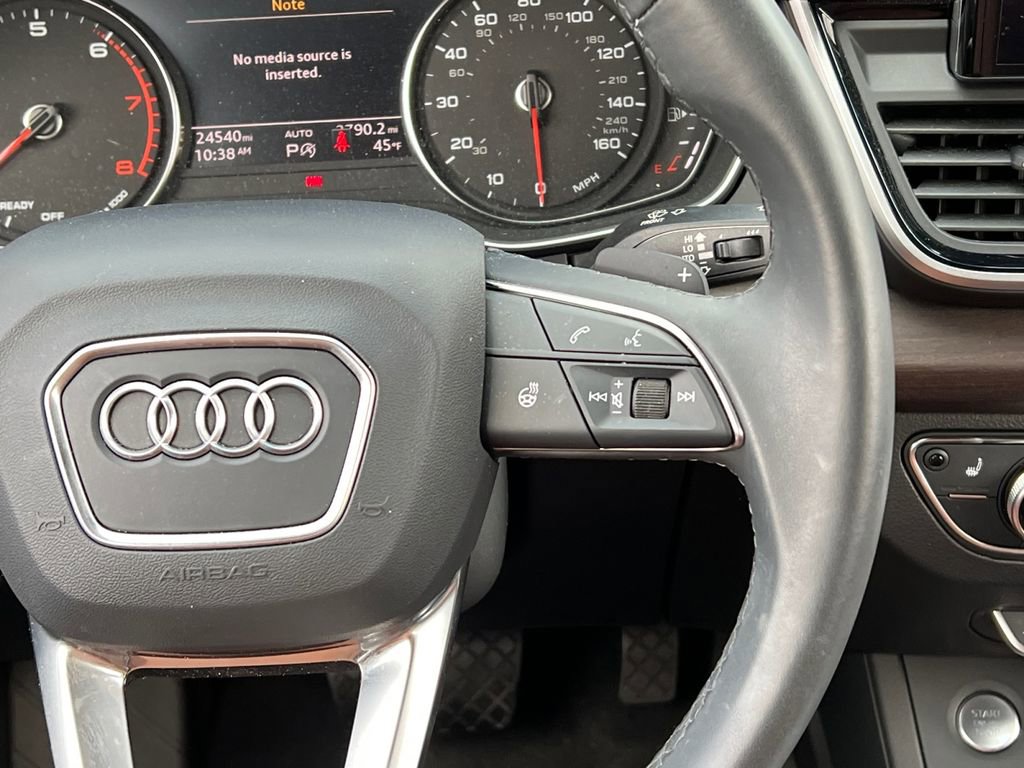 Used 2024 Audi Q5 2.0T Premium w/ Convenience Package image 17