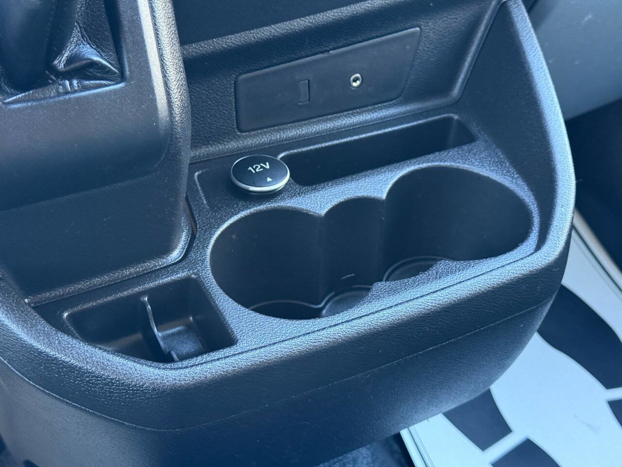 Used 2016 Ford Transit 250 130 Low Roof image 22