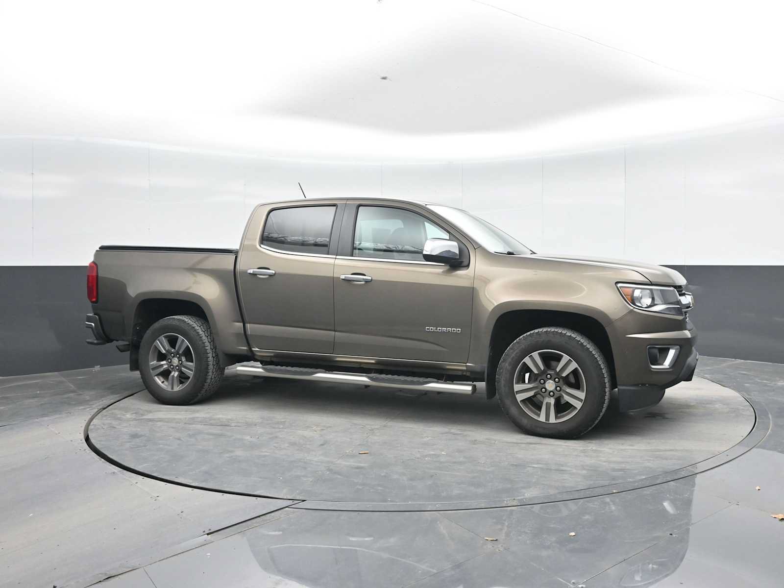 Used 2016 Chevrolet Colorado LT w/ Luxury Package, Chrome AWD/4WD image 8