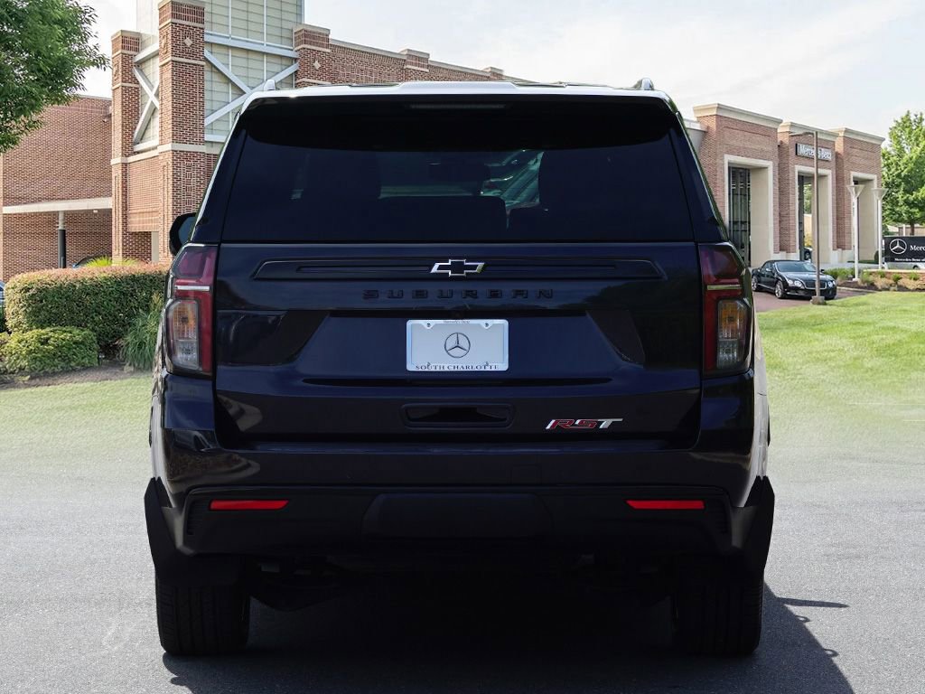 Used 2024 Chevrolet Suburban RST w/ Luxury Package AWD/4WD image 5
