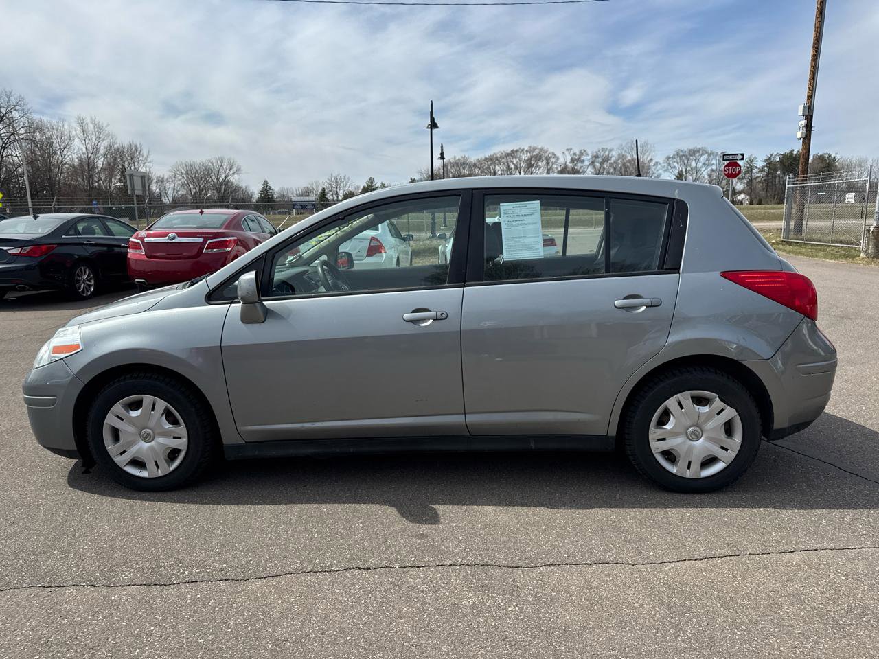 Used 2011 Nissan Versa 1.8 S image 8