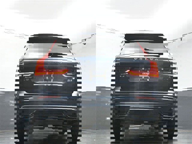 Certified 2023 Volvo XC60 B5 Ultimate image 38