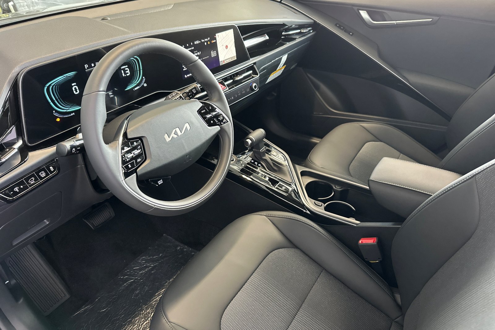 New 2026 Kia Niro EX w/ EX Premium Package FWD image 10