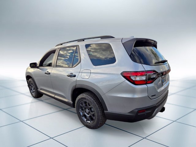 New 2026 Honda Pilot TrailSport image 3