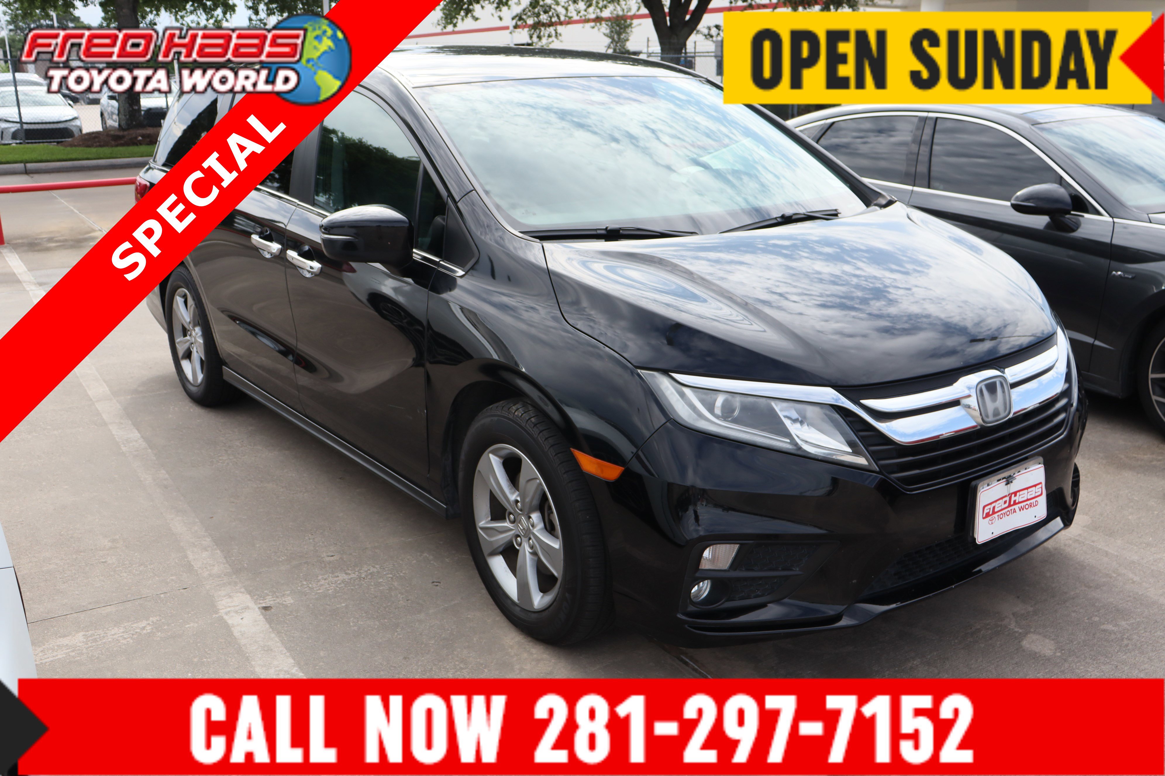 Used 2018 Honda Odyssey EX image 1