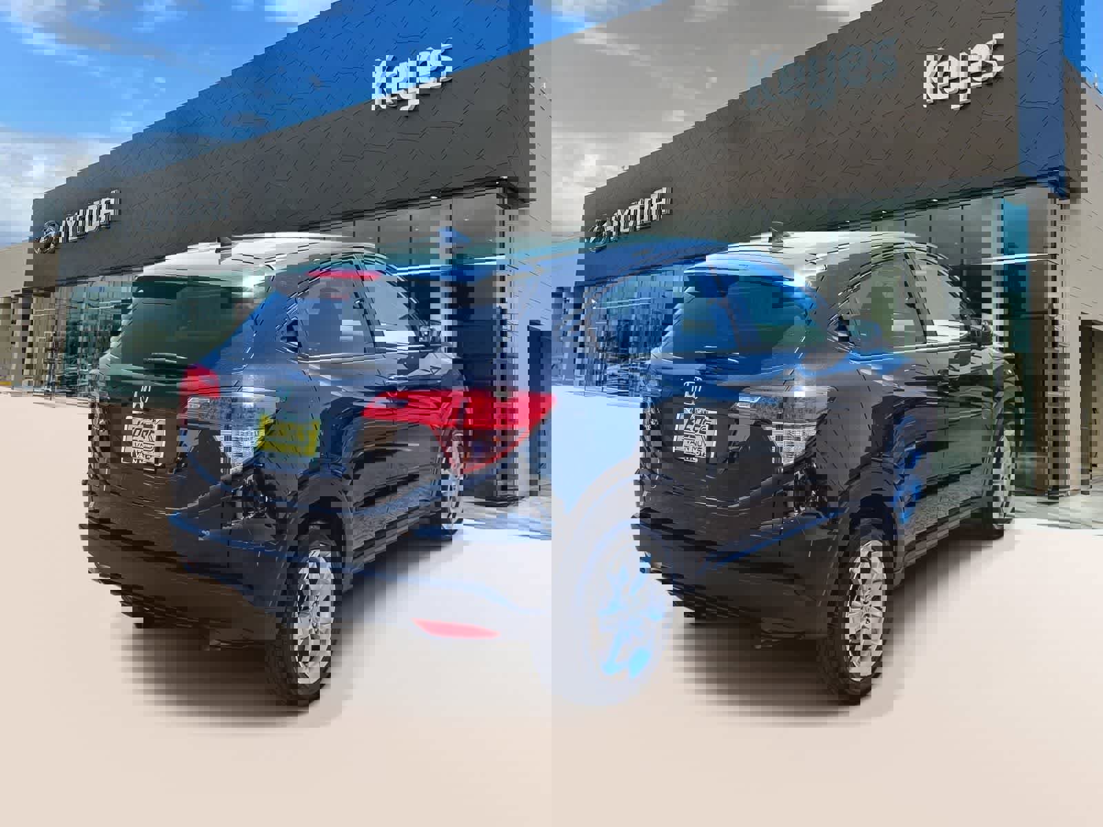 Used 2016 Honda HR-V LX image 4