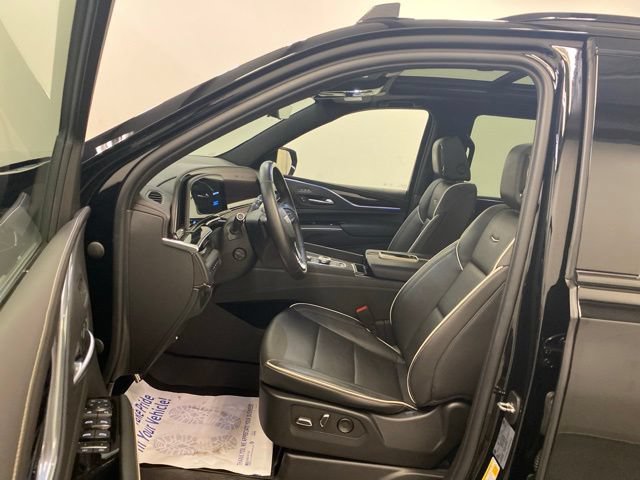Used 2022 Cadillac Escalade Sport w/ Touring Package AWD/4WD image 8