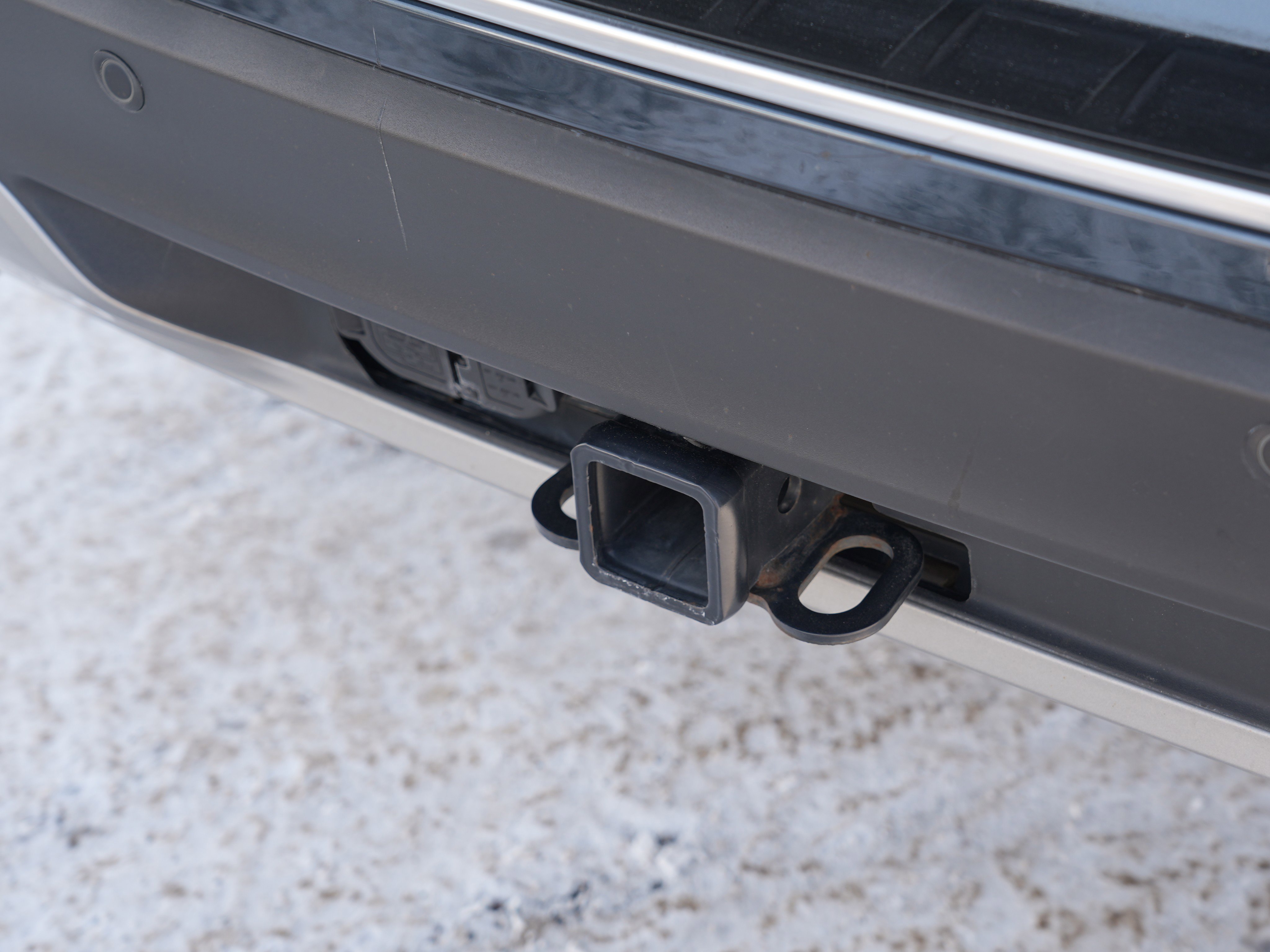 Used 2023 Ford Explorer Platinum w/ Class IV Trailer Tow Package image 34