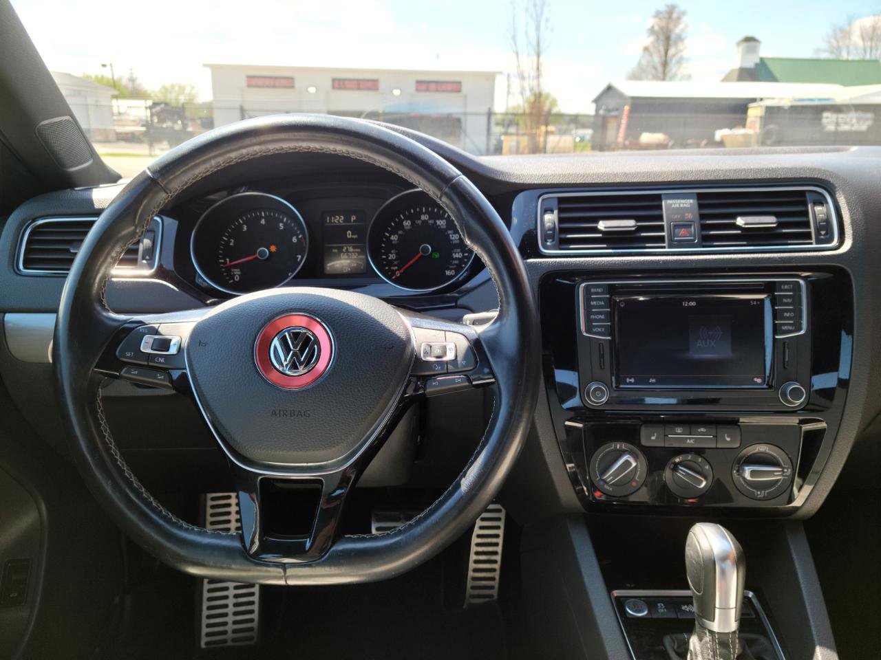 Used 2016 Volkswagen Jetta Sport image 10
