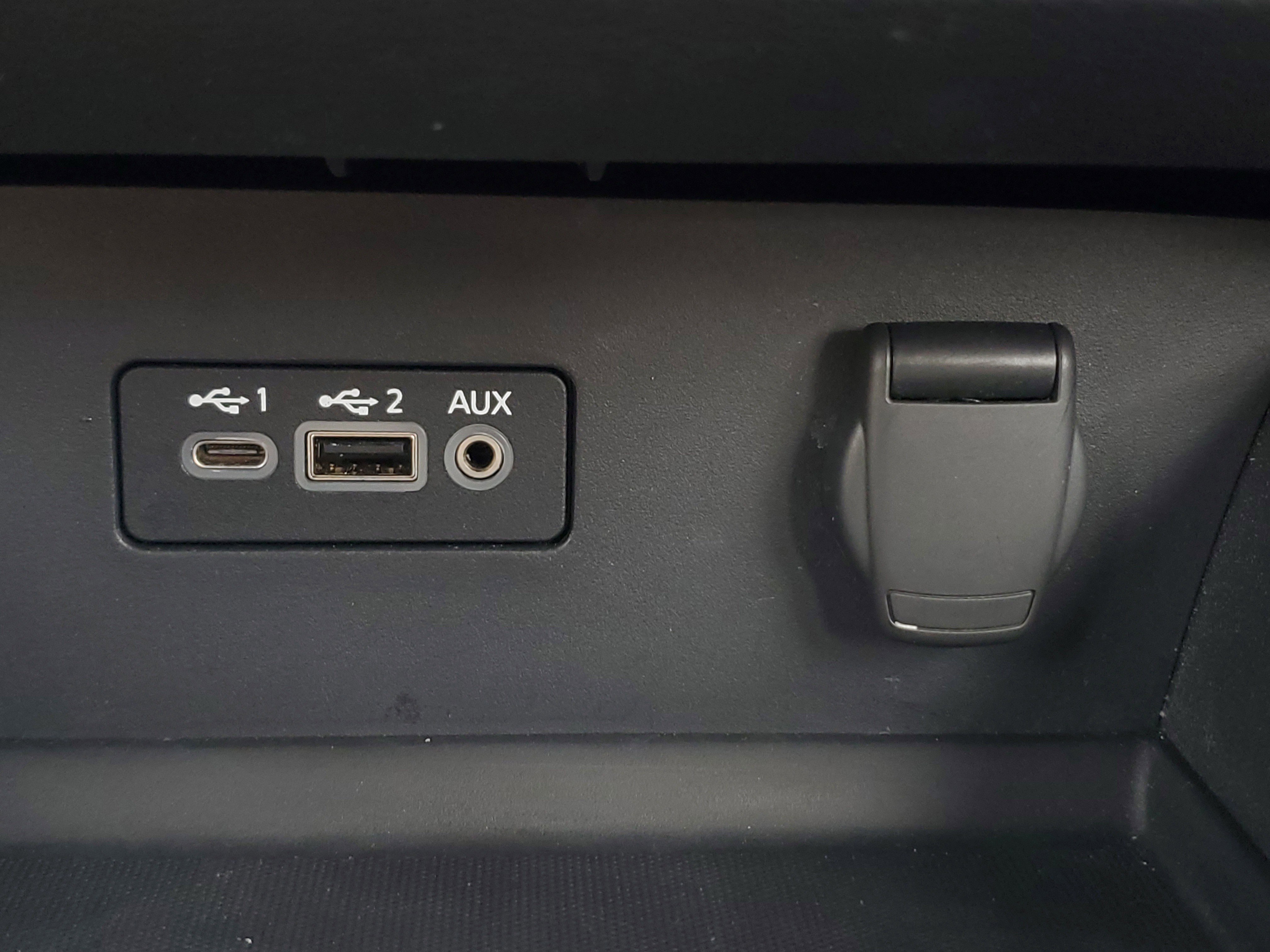 Used 2025 Nissan Altima 2.5 SV FWD image 25