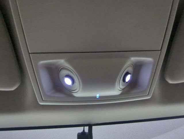 Used 2013 Chrysler Town & Country Touring FWD image 24