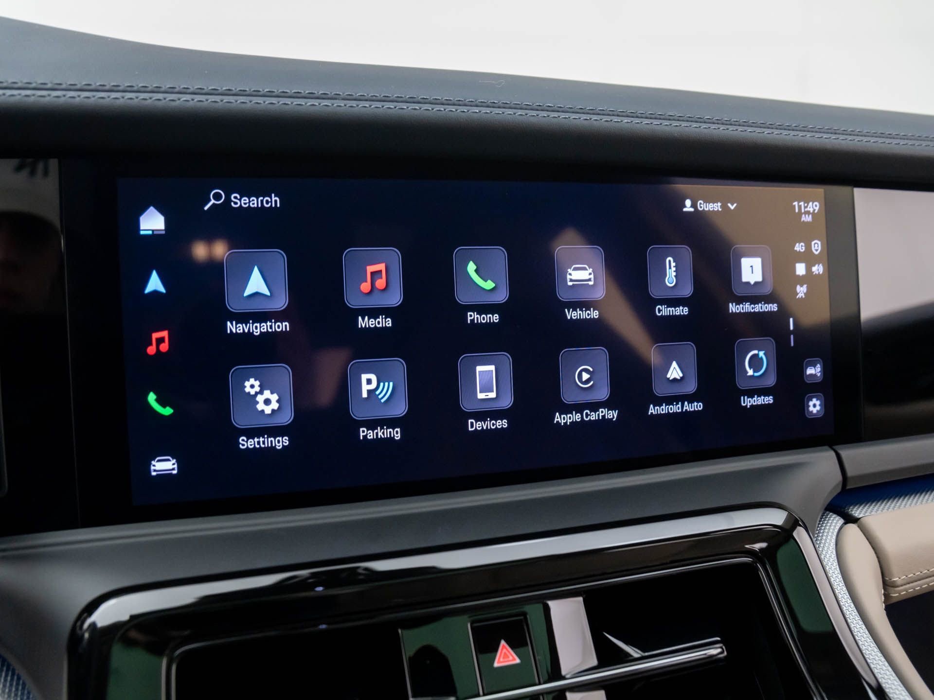 Certified 2025 Porsche Panamera 4 image 25