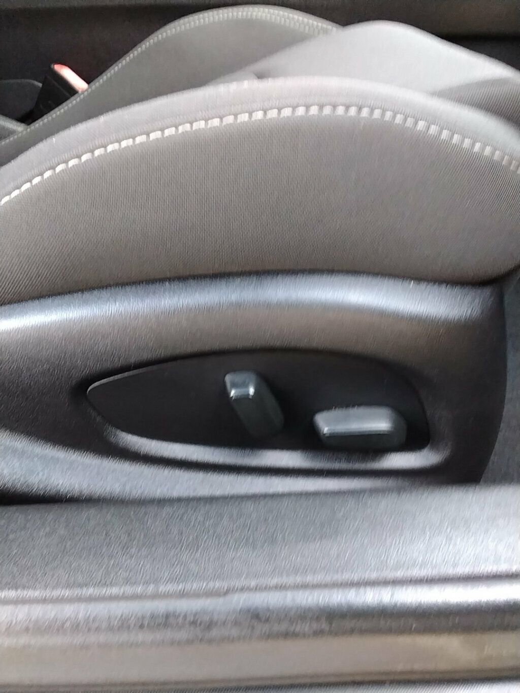 Used 2018 Chevrolet Camaro LT w/ RS Package image 12