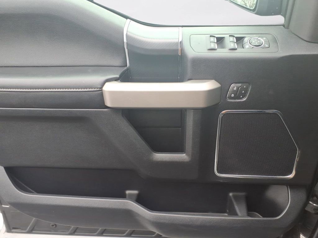 Used 2020 Ford F150 Lariat image 21