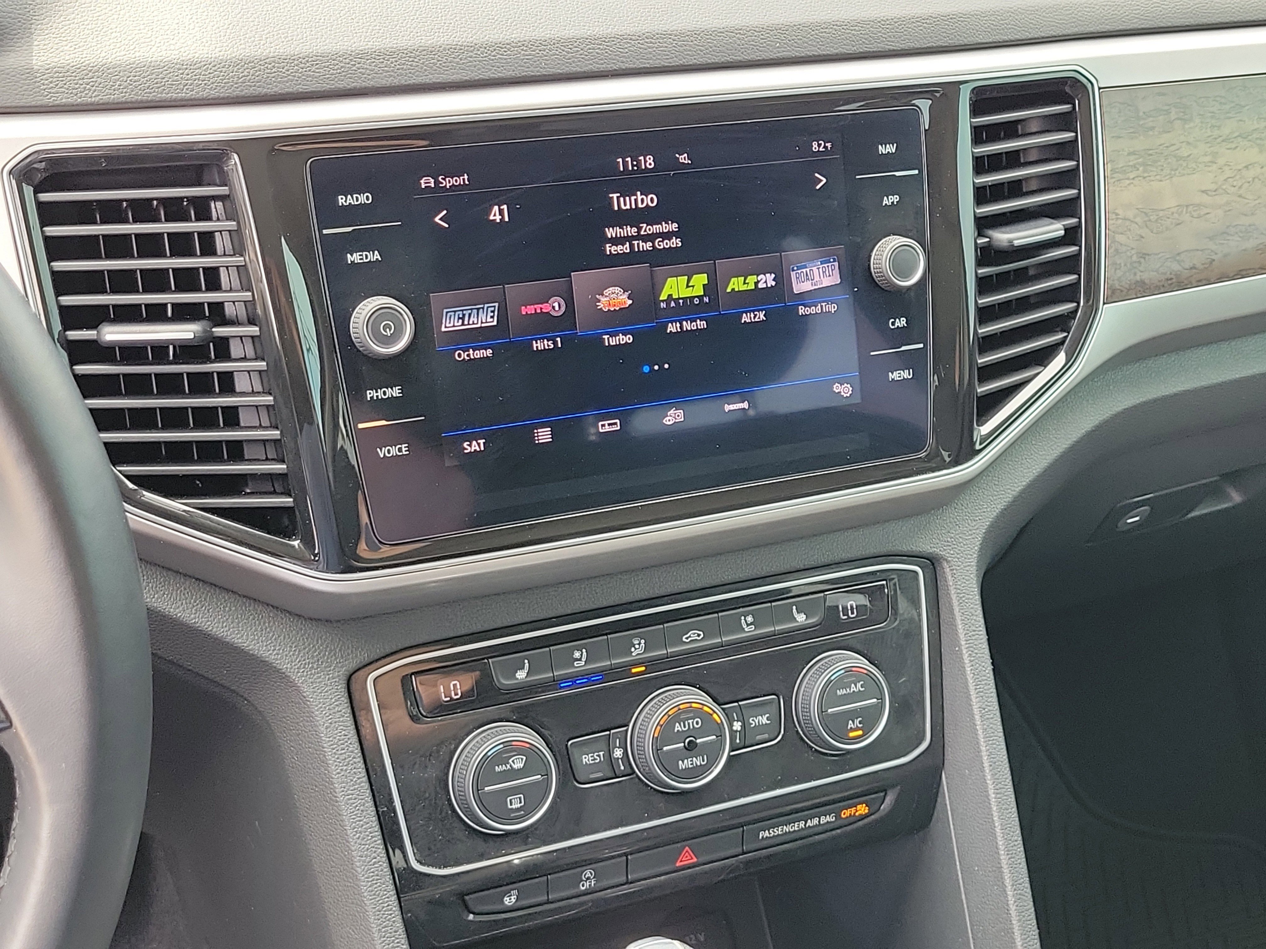 Used 2019 Volkswagen Atlas SEL Premium AWD/4WD image 30