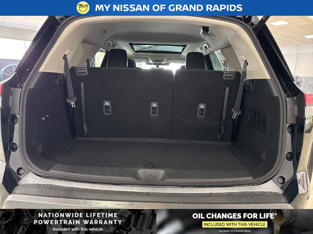 New 2026 Nissan Pathfinder SL image 21