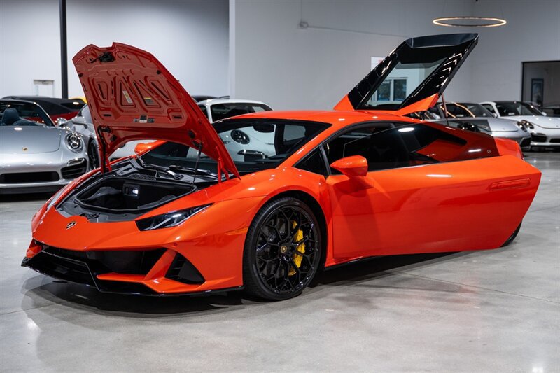 Used 2021 Lamborghini Huracan EVO AWD/4WD image 32