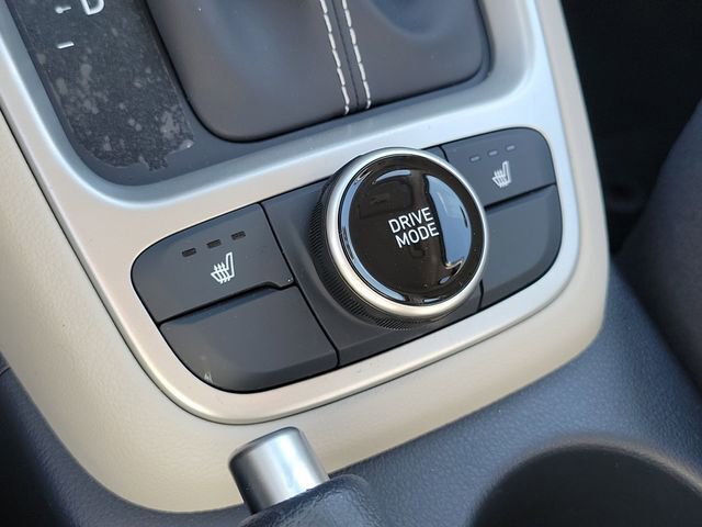 New 2026 Hyundai Venue SEL FWD image 15