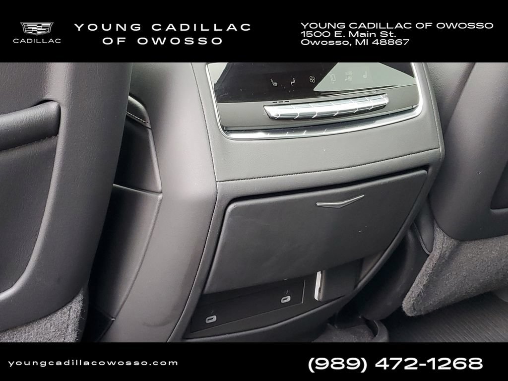 Certified 2024 Cadillac Escalade Premium Luxury w/ Performance Package AWD/4WD image 31