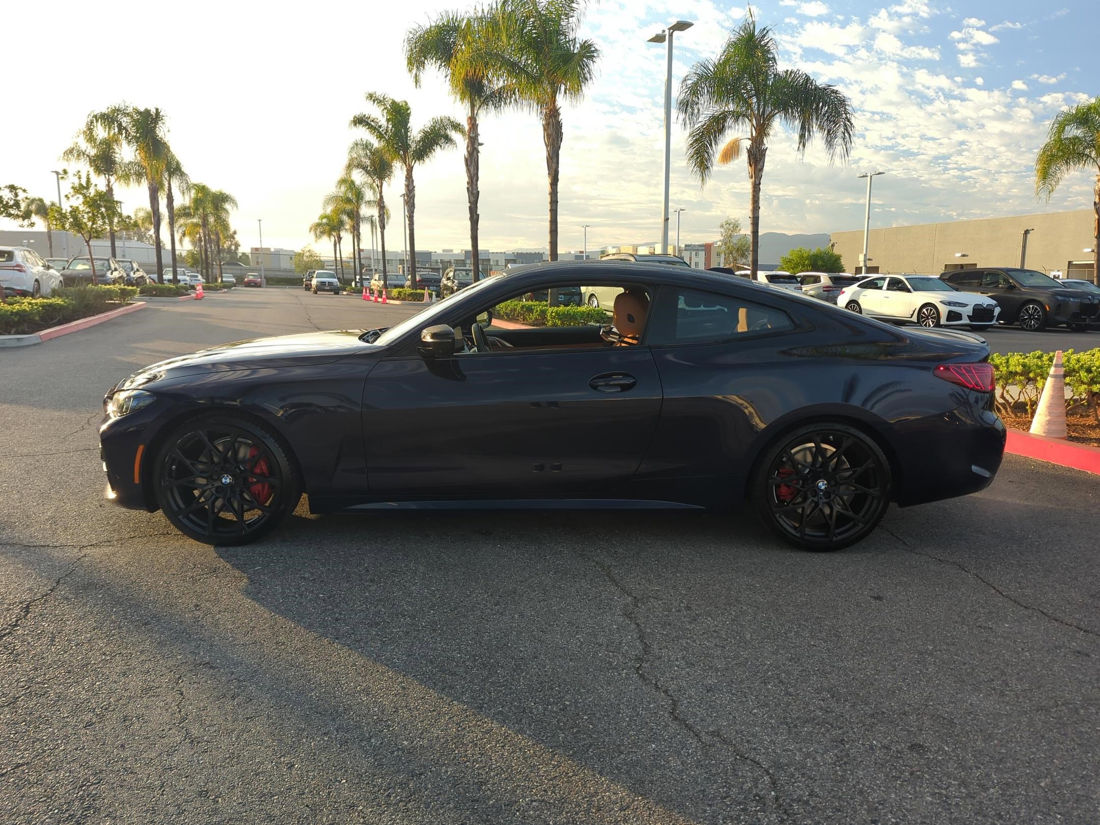 Used 2025 BMW 430i Coupe w/ M Sport Package image 7