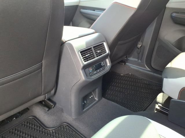 Used 2025 Volkswagen Atlas Peak Edition SE AWD/4WD image 15