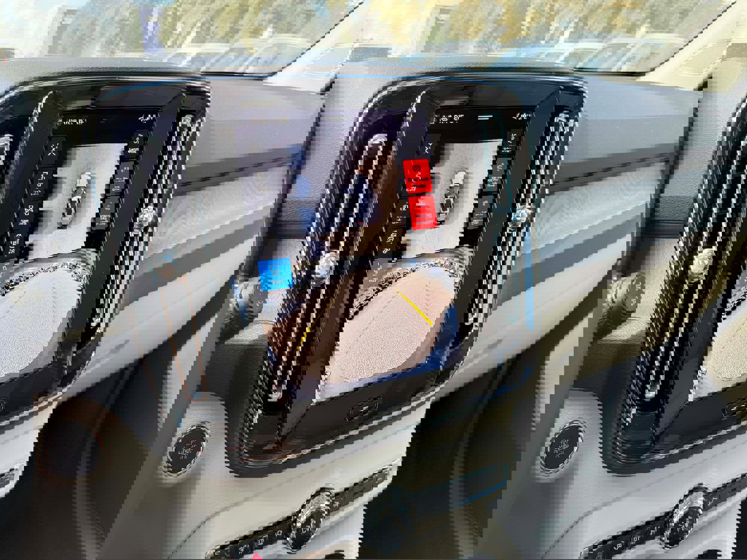 New 2026 Volvo XC40 B5 Plus w/ Protection Package Premier image 26