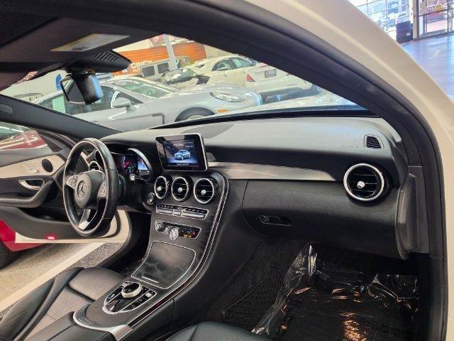 Used 2018 Mercedes-Benz C 300 4MATIC Sedan image 9