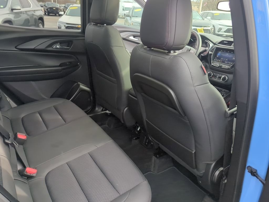 Certified 2023 Chevrolet TrailBlazer RS w/ Sun and Liftgate Package image 19
