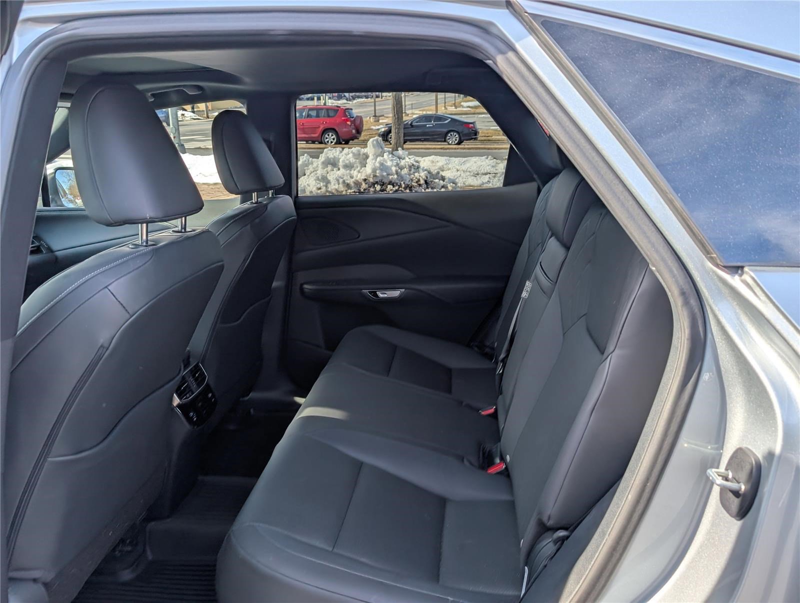 Used 2024 Lexus RX 350 Premium w/ Accessory Package image 15