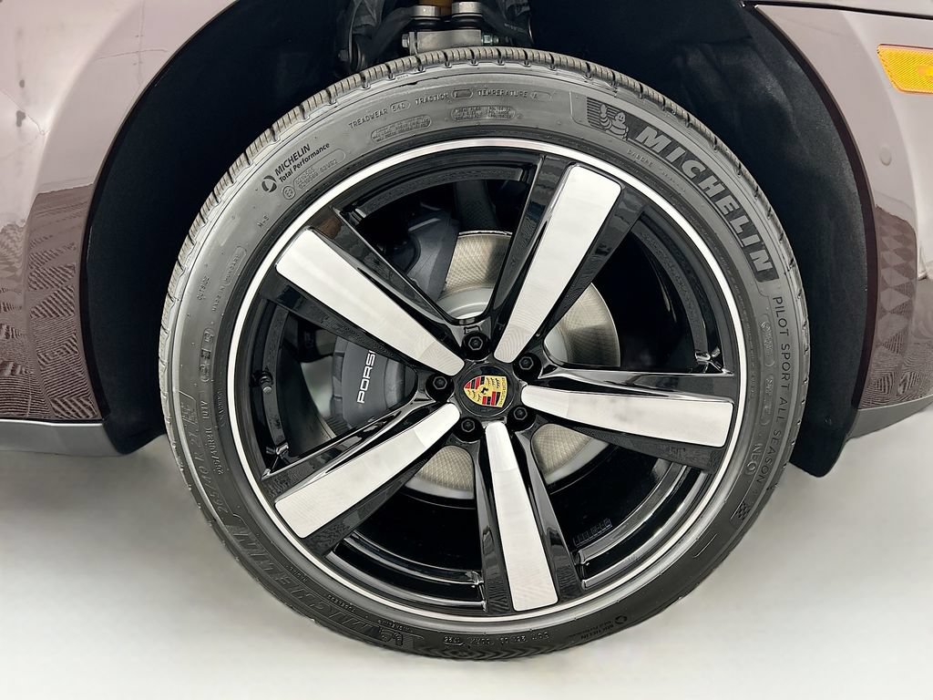 Used 2026 Porsche Macan AWD/4WD image 33