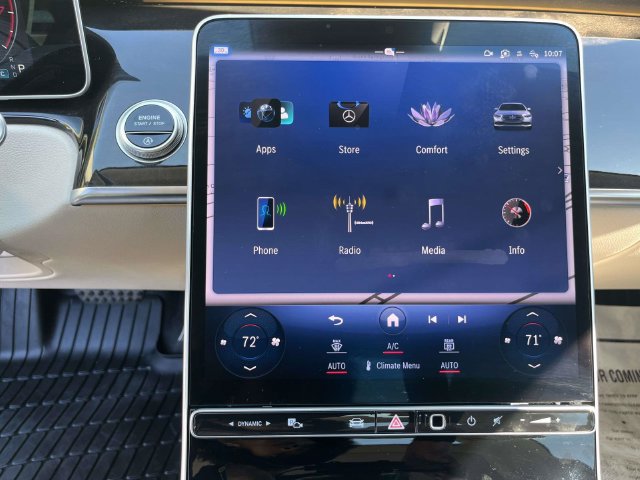 Used 2022 Mercedes-Benz S 580 4MATIC Sedan w/ AMG Line Package image 26