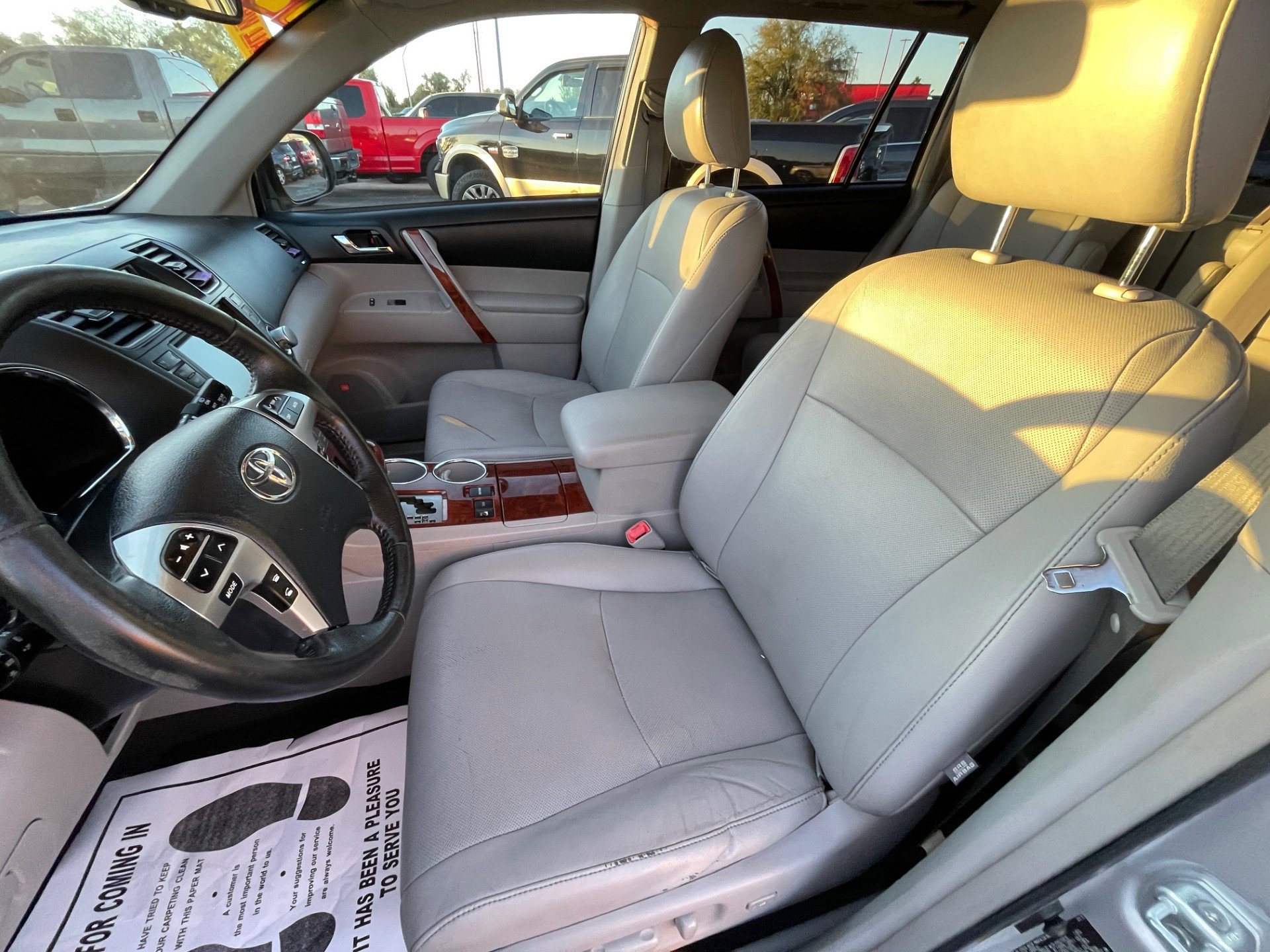 Used 2012 Toyota Highlander Limited image 17