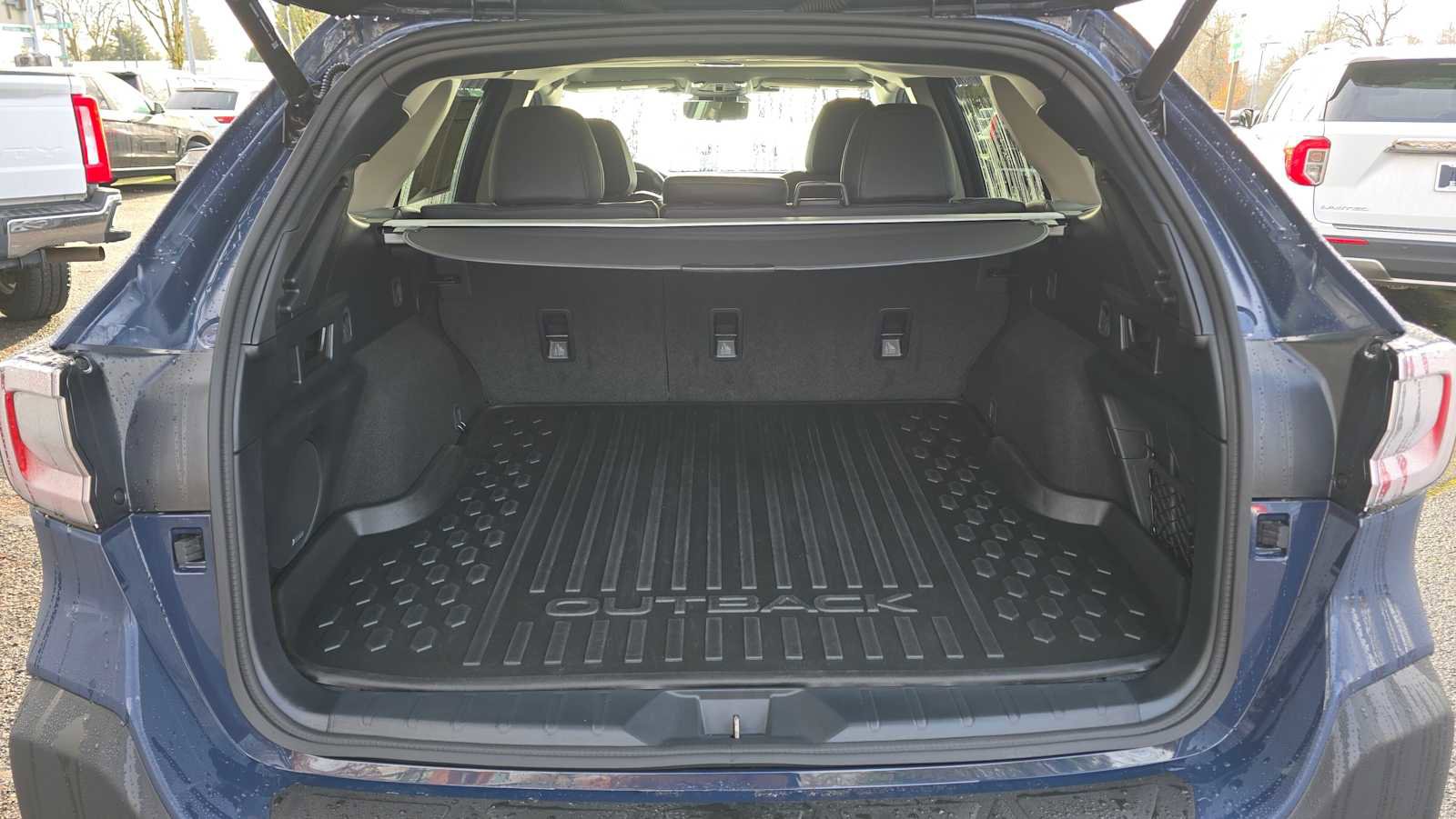 Used 2023 Subaru Outback Touring w/ Popular Package #2 image 18