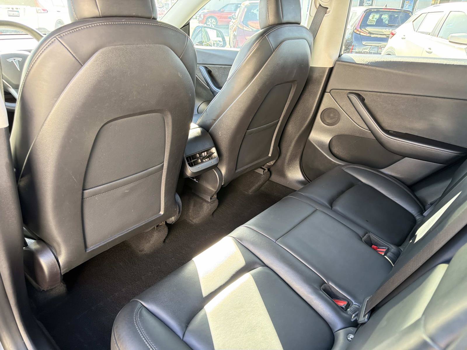 Used 2022 Tesla Model Y Long Range AWD/4WD image 9