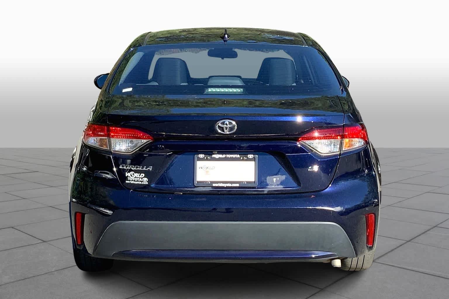Used 2020 Toyota Corolla LE FWD image 5
