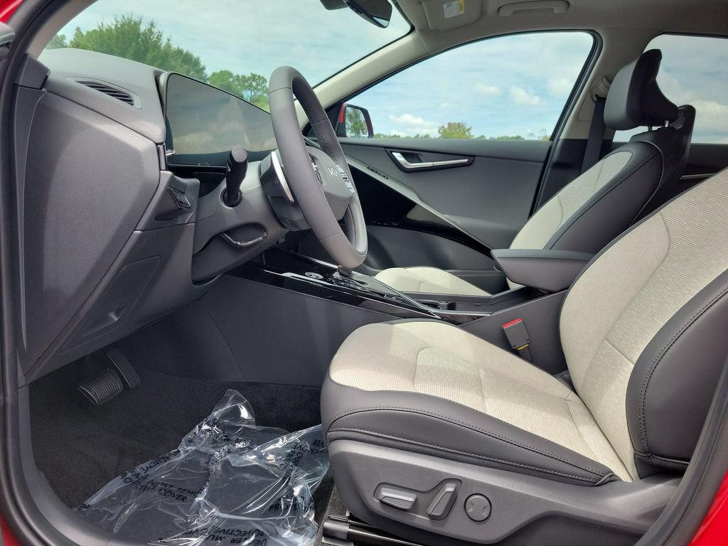 New 2026 Kia Niro FWD image 5