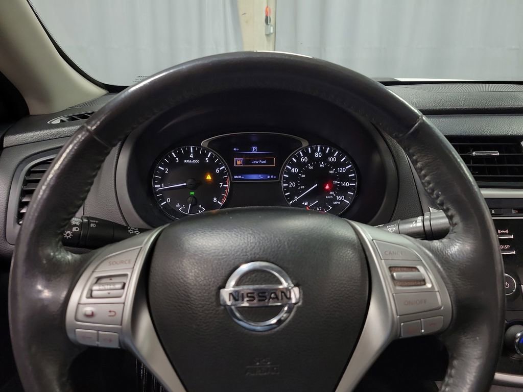 Used 2017 Nissan Altima 2.5 SV w/ Convenience Package FWD image 16