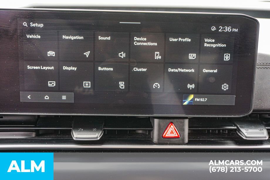 Used 2025 Kia Carnival FWD image 40