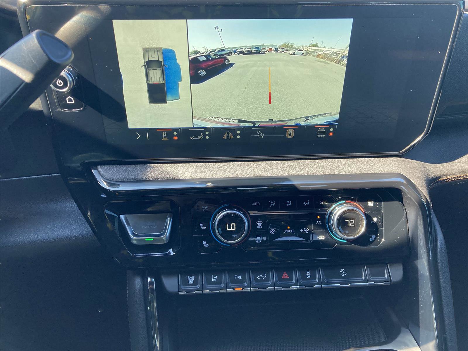 Used 2024 GMC Sierra 2500 AT4 w/ AT4 Premium Plus Package image 16