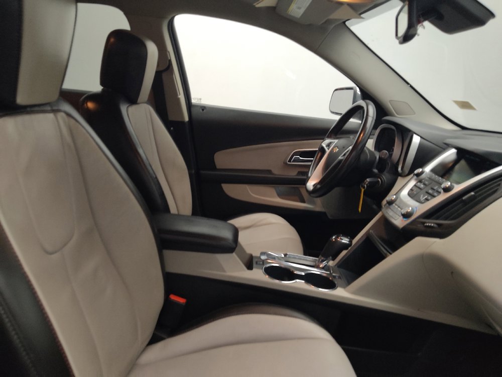 Used 2017 Chevrolet Equinox Premier w/ Enhanced Convenience Package image 21