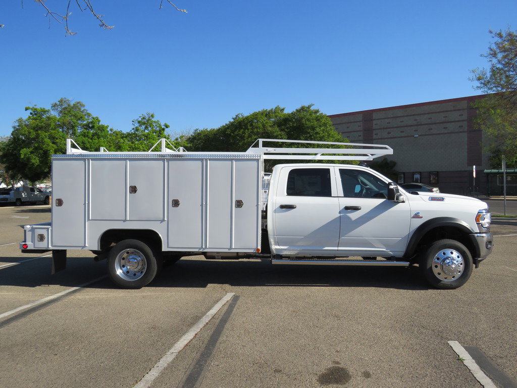 New 2023 RAM 4500 Tradesman w/ Chrome Appearance Group image 16