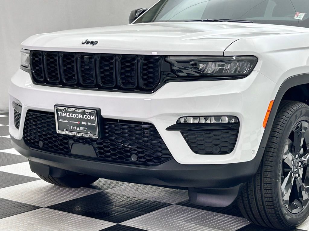 New 2025 Jeep Grand Cherokee Limited w/ Luxury Tech Group II image 5