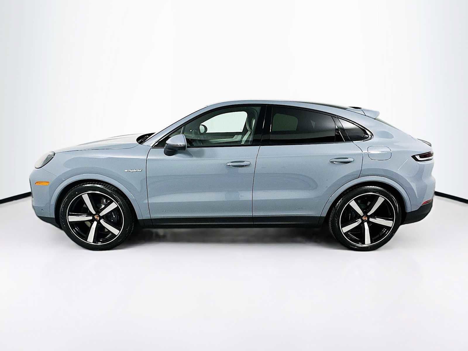 New 2026 Porsche Cayenne E-Hybrid image 2