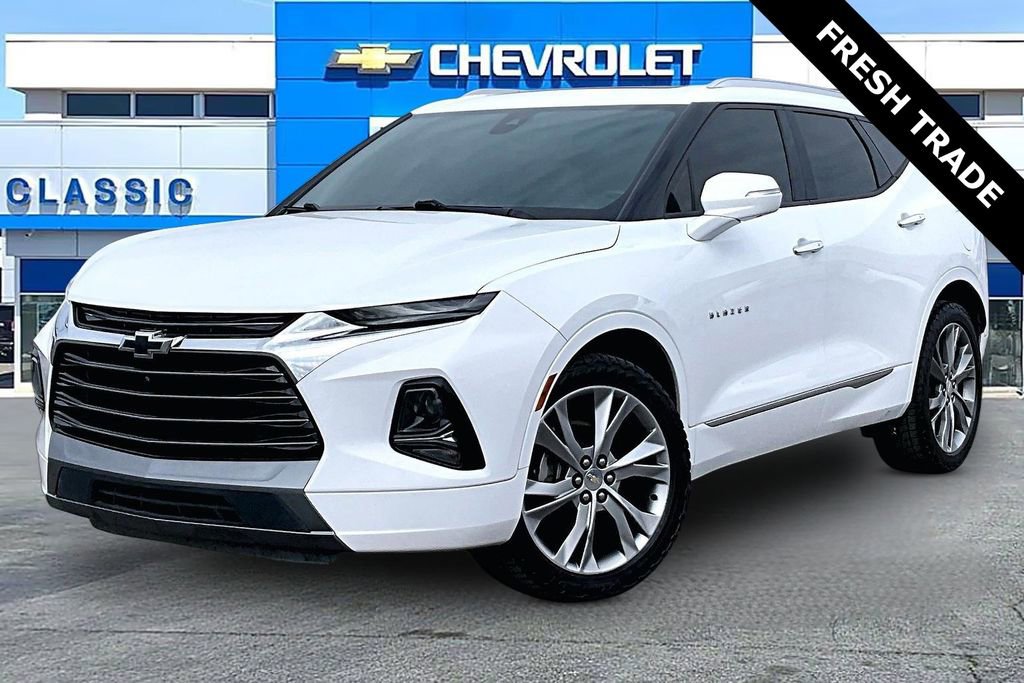 Used 2019 Chevrolet Blazer Premier w/ Sun and Wheels Package image 3