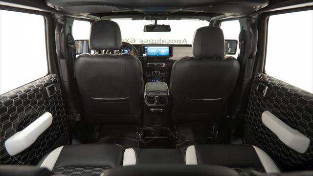 Used 2025 Jeep Gladiator Sport image 18