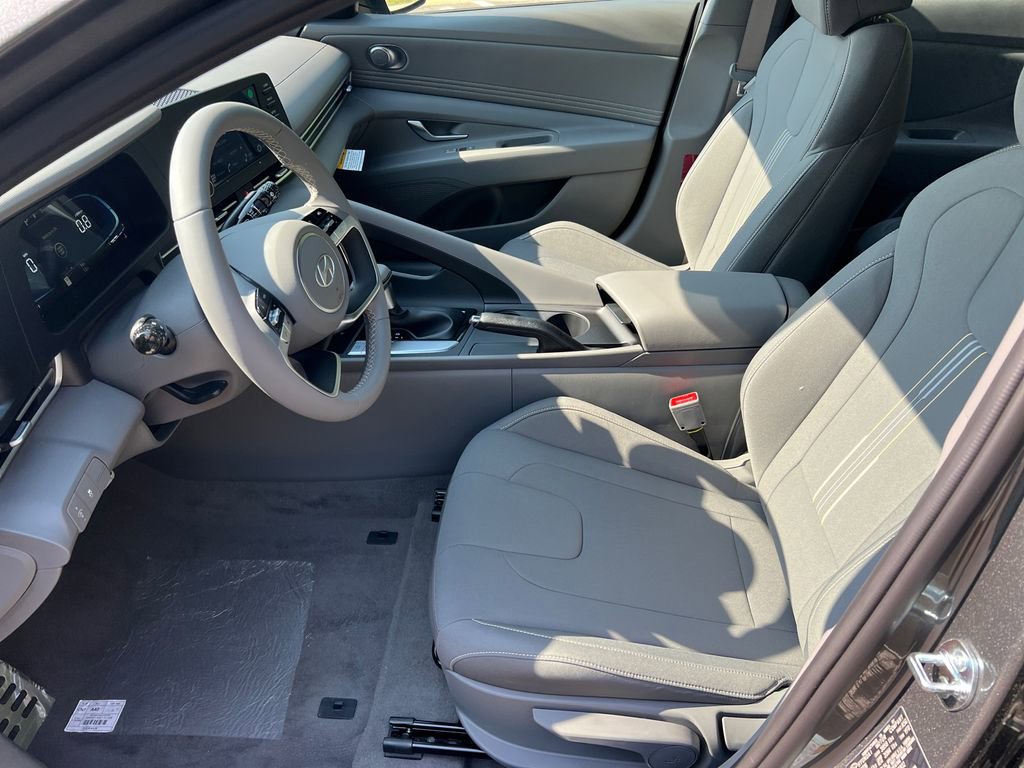 New 2026 Hyundai Elantra Sport FWD image 10
