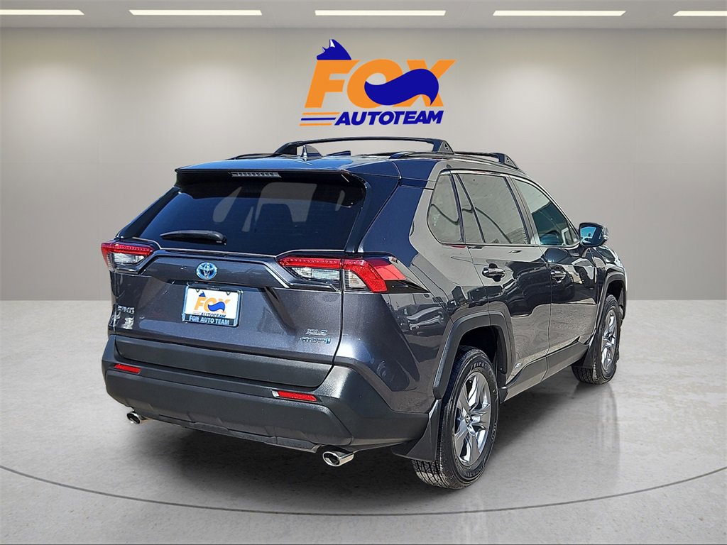 Used 2022 Toyota RAV4 XLE image 4
