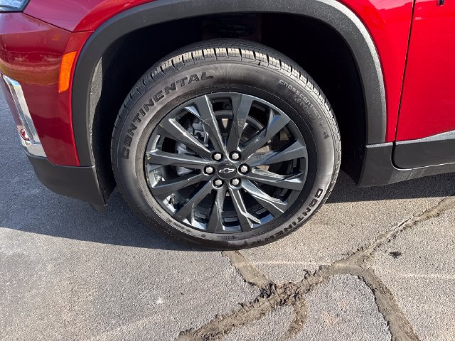 Used 2024 Chevrolet Traverse RS w/ LPO, Floor Liner Package AWD/4WD image 26