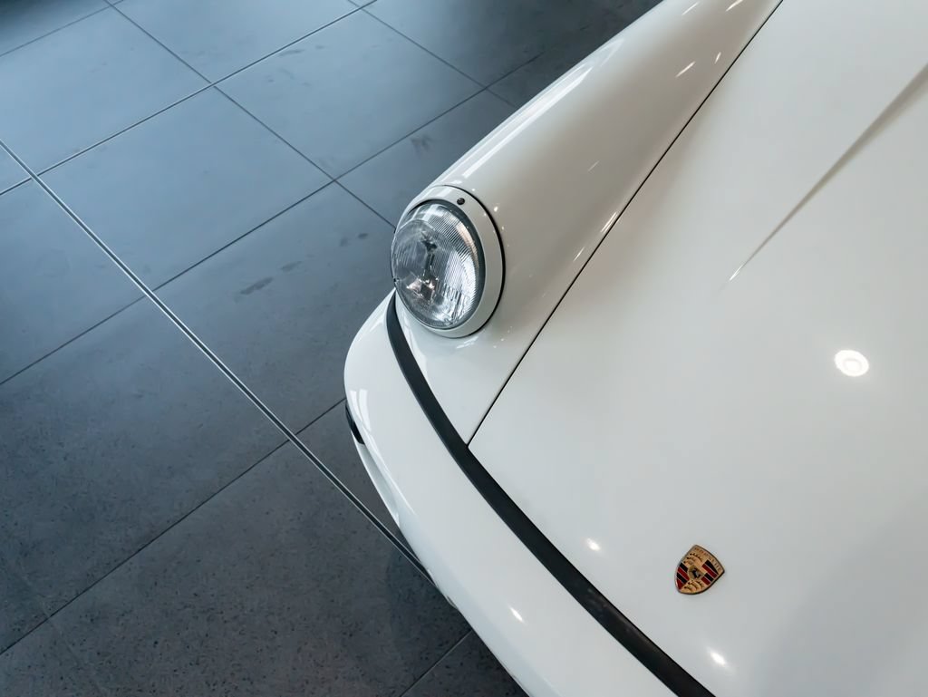 Used 1992 Porsche 911 Cabriolet image 26