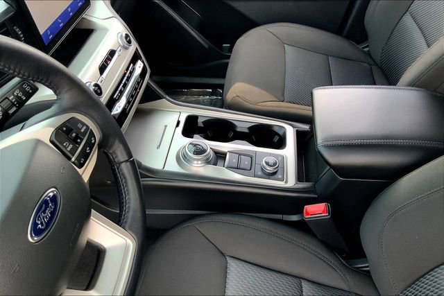 Used 2022 Ford Explorer XLT image 15